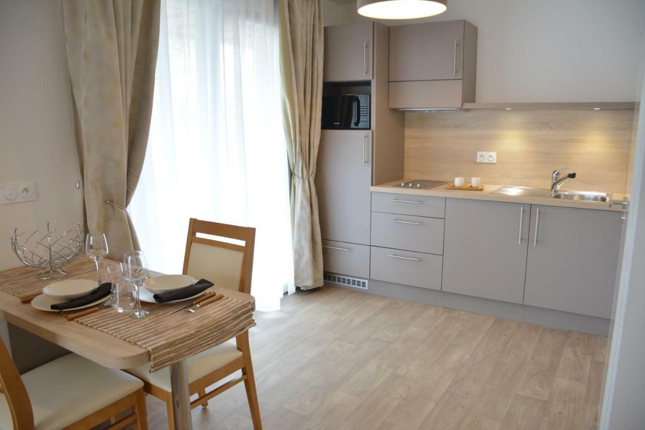 Domitys - Les Megalithes Roses Aparthotel Perros-Guirec Exterior photo